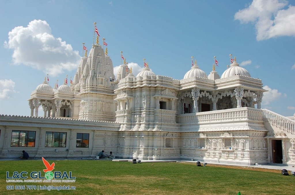 Khám phá 7 ngôi đền ở Canada L&C Global