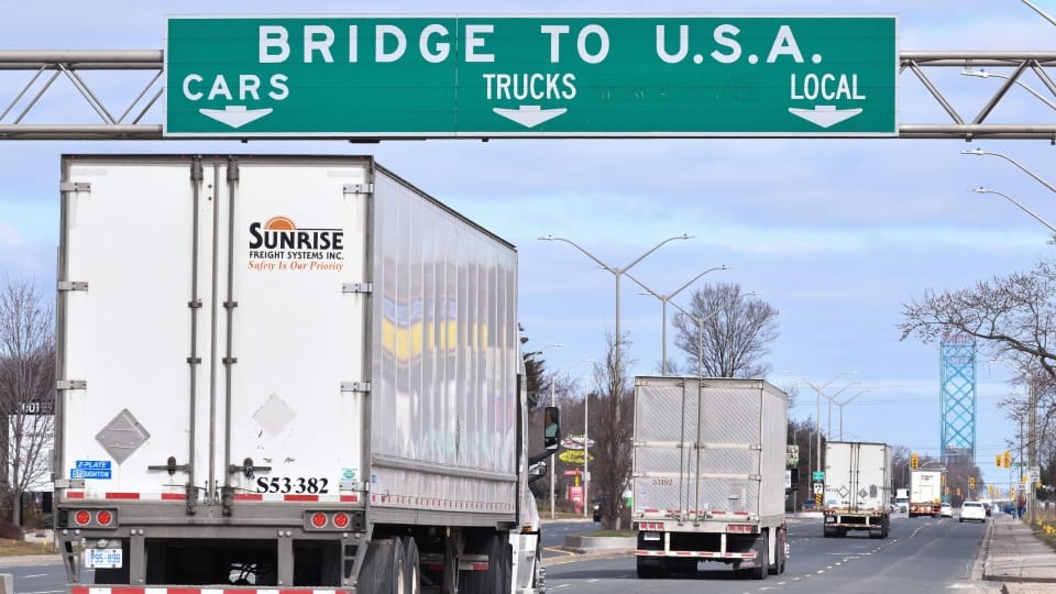 Bàn luận về biên giới Mỹ Canada