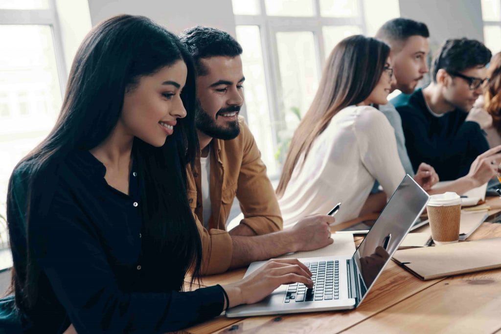 Đề cử Tỉnh bang British Columbia ban hành 232 lời mời rút thăm mới L&C Global