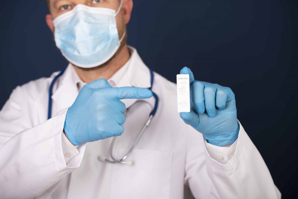 Hơn một triệu que test nhanh COVID-19 sẽ được phân phối trên khắp BC L&C Global