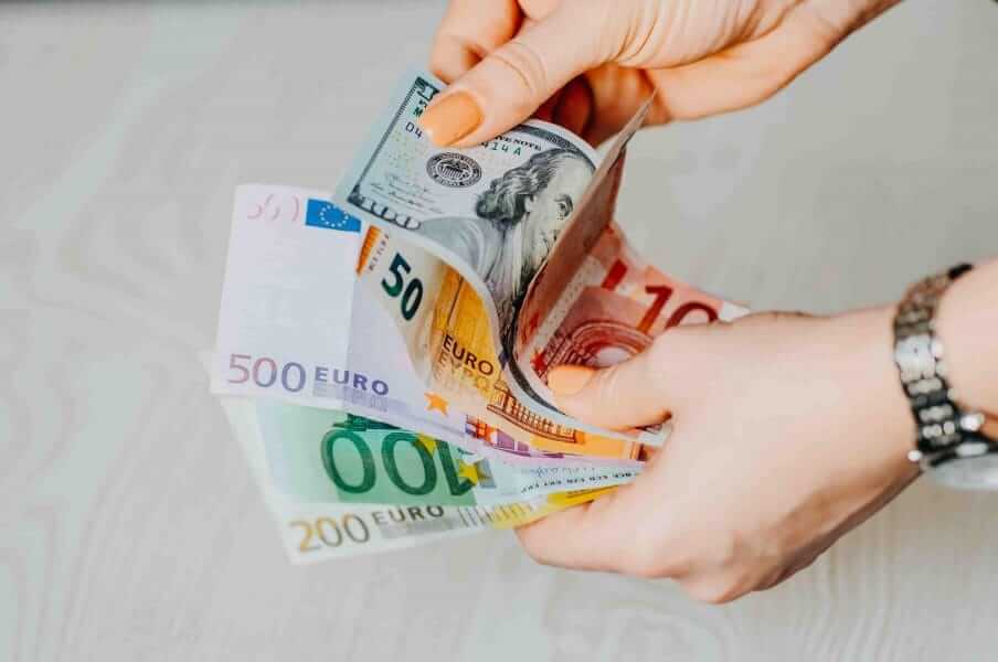 Đi lại khi du lịch Síp hết bao nhiêu tiền?