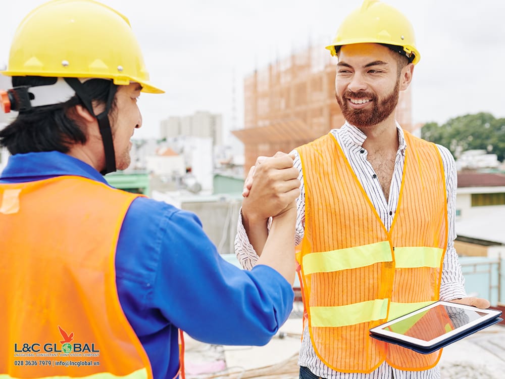 Làm thế nào để làm việc ở Canada với tư cách là thợ xây dựng L&C Global
