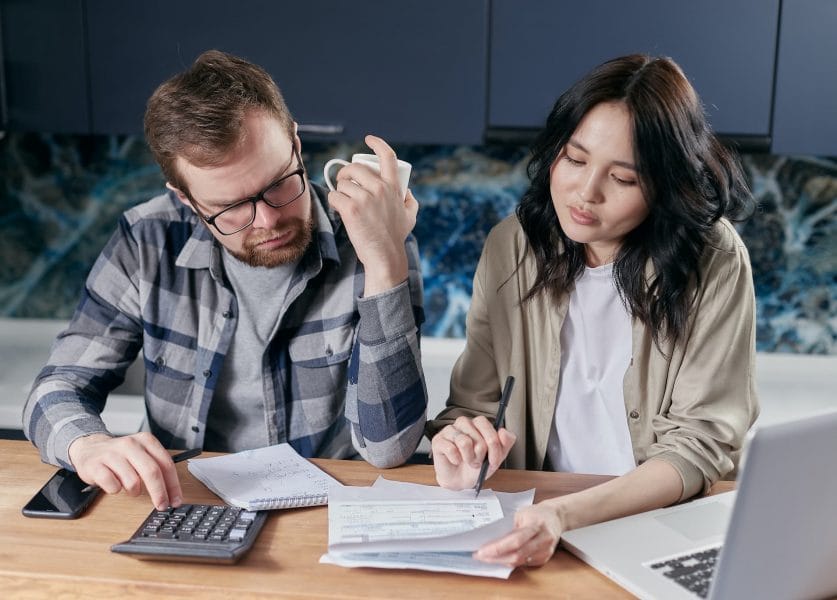 Nhập cư Canada - Tính thu nhập để bảo lãnh người thân