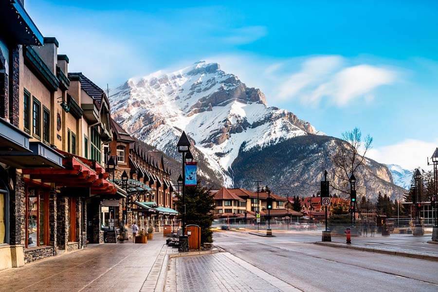 người Việt chọn định cư Alberta, Canada L&C Global
